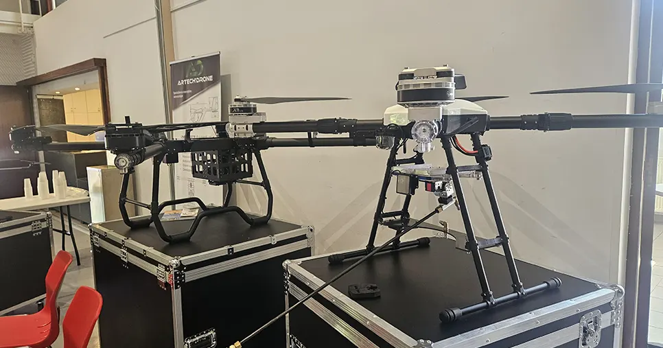 Drones dernière génération exposés au salon Drone Connect 2025 pour les applications de nettoyage en hauteur et inspection technique