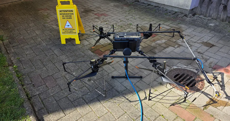 drone nettoyage toiture matériel intervention Bas-Rhin Strasbourg sécurité chantier