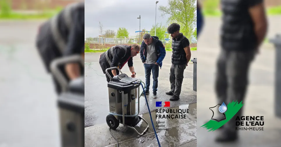 Formation au nettoyage de vitres avec osmoseur par l’équipe Kartal Propreté à Strasbourg